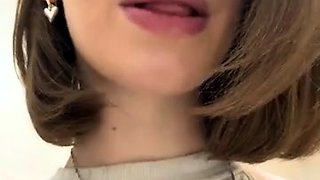Shy_priincess masturbates in public toilet