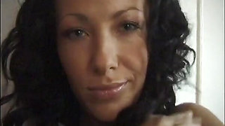 I'm Tereza a Brunette Cam Girl with a Shaved Pussy and Today