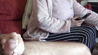 pregnant turkish stepmom completely ignores her masturbating stepson