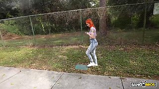Bangbros - sawyer kelly boards the bang bus for a rail and takes another ride on a enormous cock
