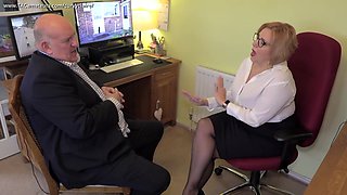 Secretary Boss Visit Pt1 - CurvyClaire