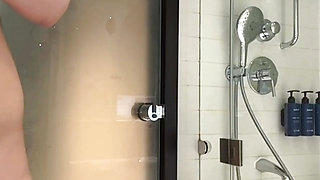 Squirting tight pussy in the hotel