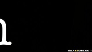 Neighbourhood Romp With Lela Star, Brea Bennett - Brazzers
