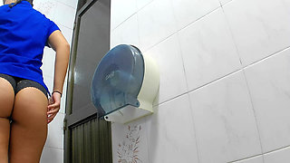 Kinky camera in public bathrooms