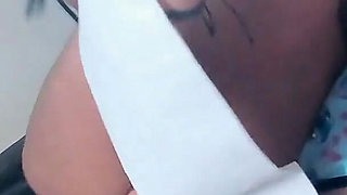 Sitting on Her Face Like a Good Slut
