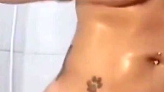 Hot MILF Washes Herself Before Fucking