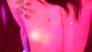 Flashing Emma - Cruise Flashing