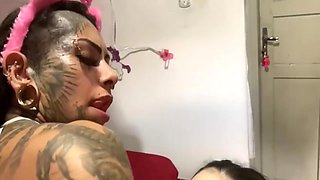 Bad Melli And Isabelly Ferreira In Trans Maromba Along With Carmona