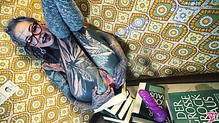 Anal Gapes and Piss on Books and Toys