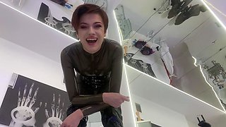 Amateur super hot brunette masturbating 3 mp4