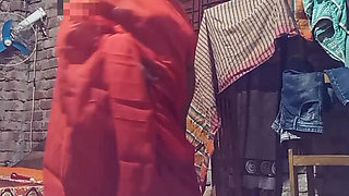 Hot Bhojpuri Strip Dance in Saree Desi Girl Slow Seduction