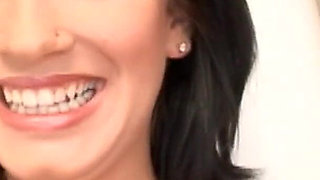 Jamie Pumps Her Milk