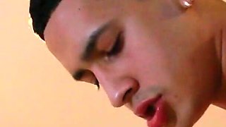Stepsister Seduces Her Stepbrother When Their Parents Aren't Home - Athenea Rose and Max Betancur