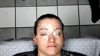 Dirty Dees Getting Her Face Unloaded on in a Fantastic Homemade Amateur Facial