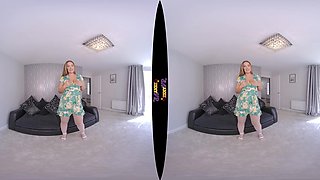 Date Night Tease featuring Frankie L - ZexyVR