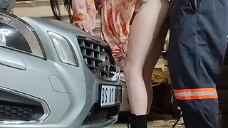My Car Broke Down and Had a Horny Mechanic Helping Me to Fix the Car