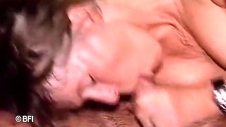 Horny Dude Enjoy To Fuck Grannies