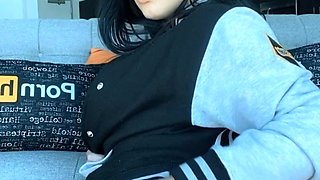 Amateur Chick Ass Shaking In Panties