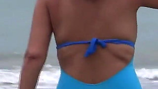 Stepmother Shows off on the Beach, She Makes My Cock Hard and Takes Me to Satisfy Me