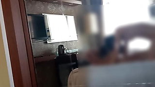 Married woman cheats on her husband in the hotel