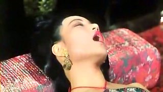 Chinese hot and kinky babe got her butthole fucked while taking bath