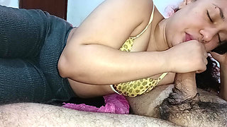 POV DO MELHRO BLOWJOB, she deliciously rolls her throat on the hard cock