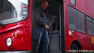 Tour Of London Part One With Madison Ivy, Jasmine Jae, Danny D - Brazzers