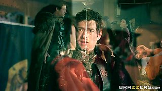 Queen Of Thrones: Part 3 (A Xxx Parody) With Ayda Swinger, Romi Rain, Danny D - Brazzers