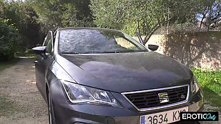 Vacation Flirt Uninhibited Fucking on the Beach