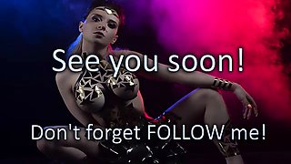 Big boobed Memphis Monroe masturbates in stocking