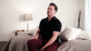 Flashy Kyle Mason and Kylie Rocket at clit rubbing scene
