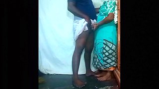 Desi Girlfriend Fucking in Village Home