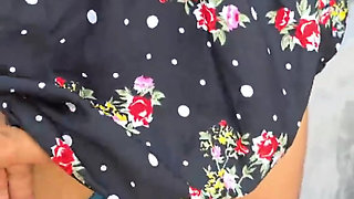 Desi gav ki kuwanri ladki ki sil pack chut chudai