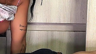 I Seduce My Plumber Neighbor with My Delicious Body Until He Cheats on His Wife - Sayafit
