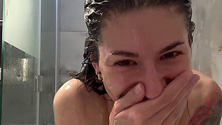 Alyonaqueen_ in the shower