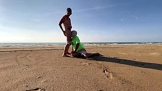 Hotwife Cheats on Beach with Cuckold Husband - Kmarcouple Amateur MILF HD