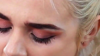 Teen gets her pussy eaten and sucks cock