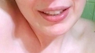 Young Amateur Girl Stripping and Masturbating Cam