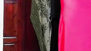 Arab Slut Fucked by the Repair Man