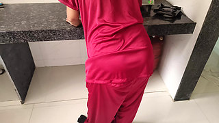 Desi Indian girl calls me in her kitchen, she gets very hot then audio sex