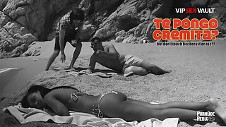 Ebony beauty Noe Milk is getting her pussy fucked on the beach