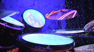 Bang The Drummer With Scott Nails, Felicity Feline - Brazzers