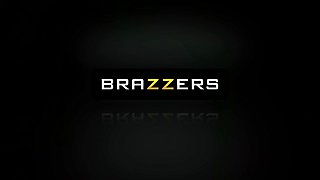 Dirty Gia With Johnny Sins, Gia Dimarco - Brazzers