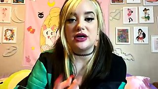 Amateur Blonde Teen Plays Solo with Toy Webcam Porn