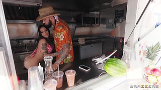 Food Truck Serves Big Oily Ass: Busty Hairy Brunette Mom Anna Chambers fucked Outdoors by James Angel