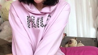 Brunette amateur teen masturbate to her boyfriend