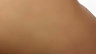 Viene Mi Sexi Culona Vecina a Darme La Bienvenida Al Conjunto Y Recibe Una Dura Y Rica Follada En Agradecimiento.