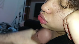 CREAMPIE ON THE SLUT'S FULL LIPS, WITH THE BEST ASMR OF HER MOUTH