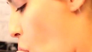 Kimber Lee Gets Wet & Fucks Dildo in Shower!