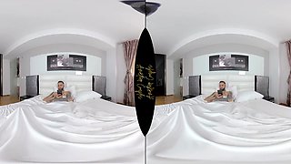 Teen Girlfriend Wants Casual Passionate Sex From Her Big Dick Boyfriend - AmateurCouplesVR